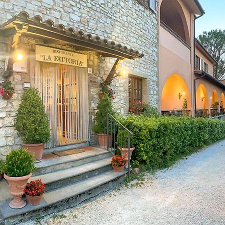 Hotel La Fattoria San Giovanni Di Baiano Buitenkant foto