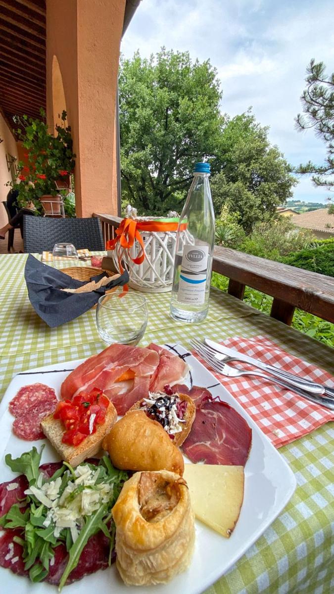 Hotel La Fattoria San Giovanni Di Baiano Buitenkant foto