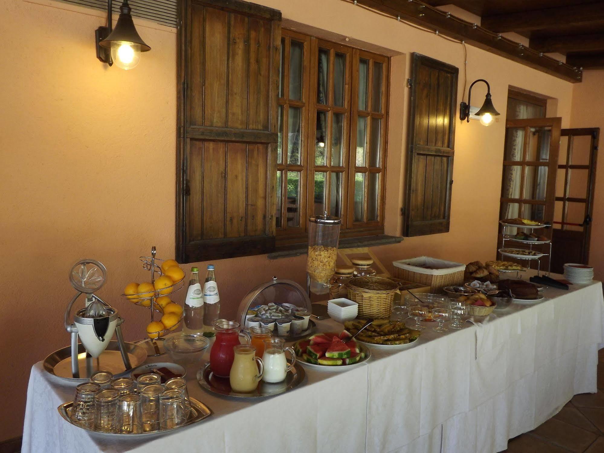 Hotel La Fattoria San Giovanni Di Baiano Buitenkant foto